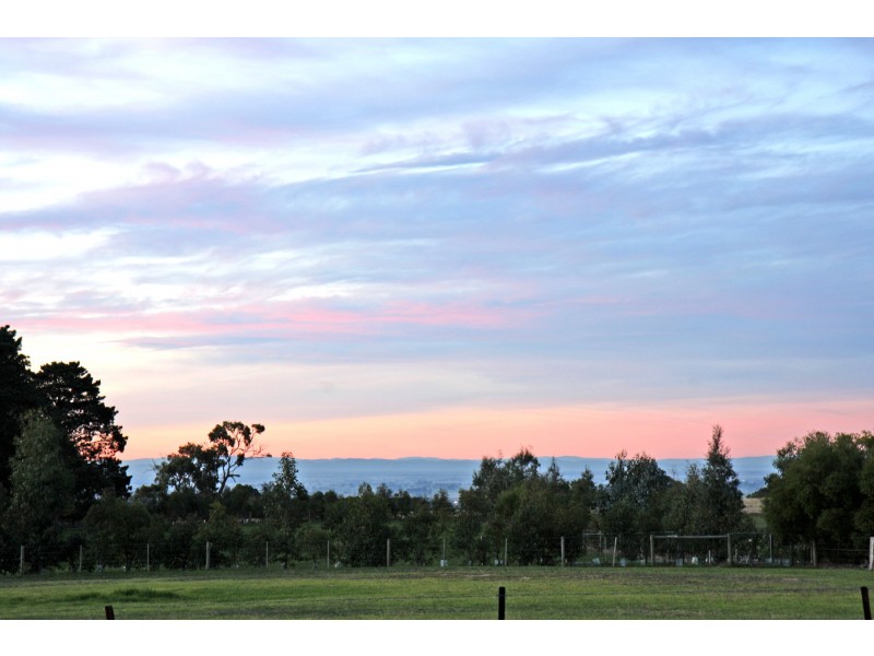 81 Newnhams Road, Longford VIC 3851