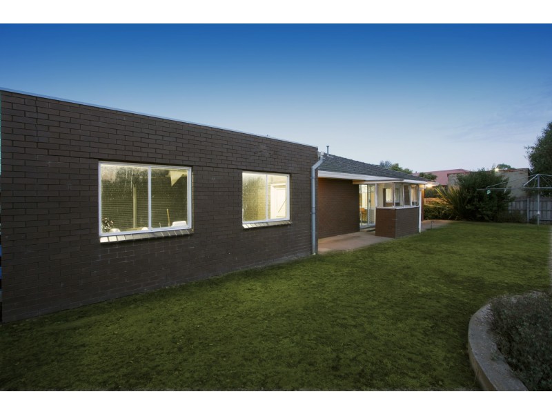 2 Maitland Court, Sale VIC 3850