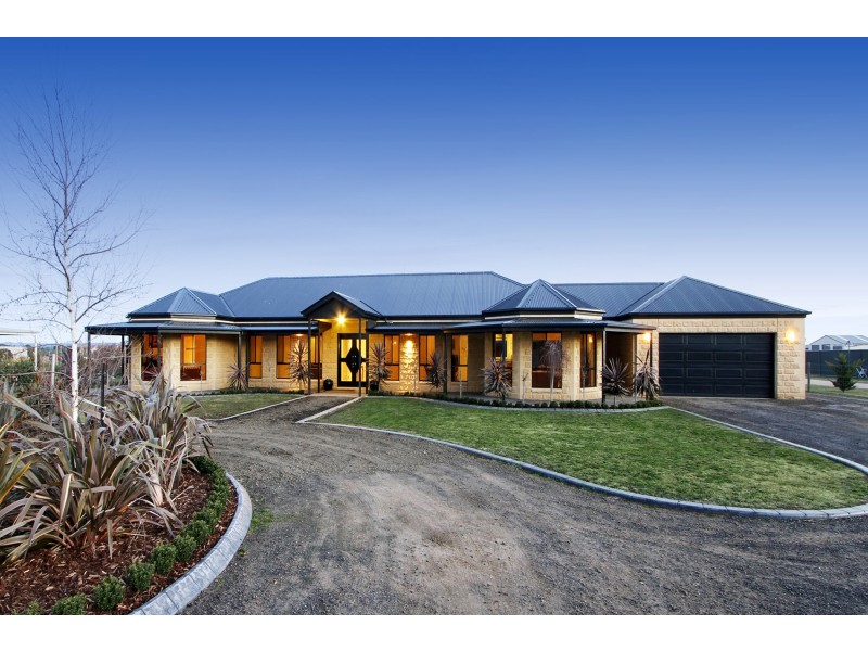 97 Sovereign Drive, Wurruk VIC 3850