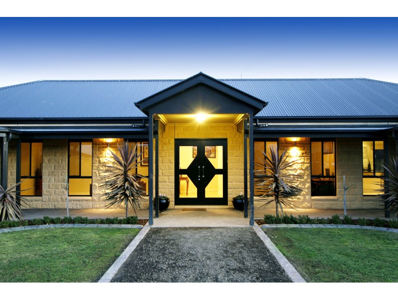 97 Sovereign Drive, Wurruk VIC 3850
