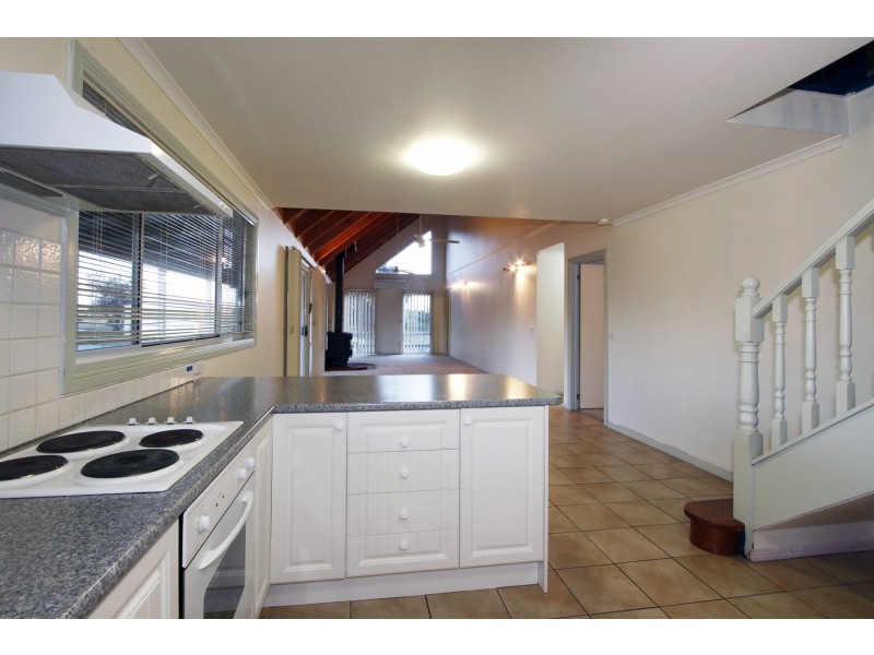 3 Crooke Street, Seaspray VIC 3851
