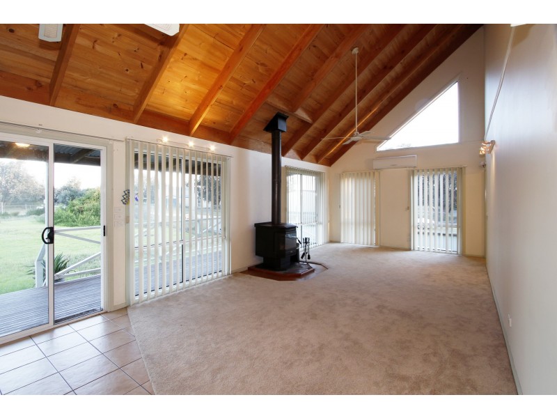 3 Crooke Street, Seaspray VIC 3851