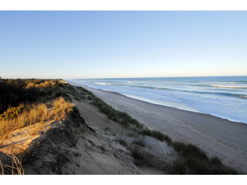 3 Crooke Street, Seaspray VIC 3851