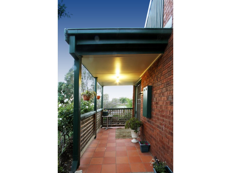 2 English Court, Wurruk VIC 3850