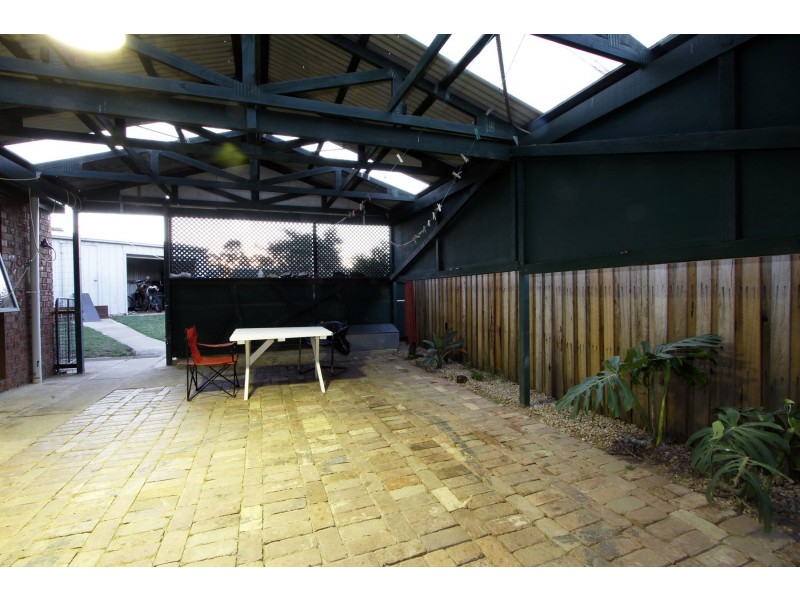 2 English Court, Wurruk VIC 3850