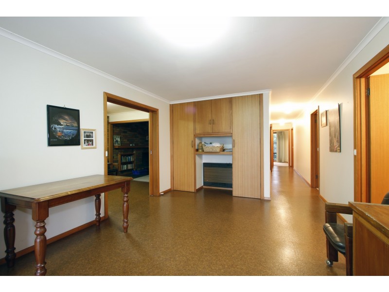 12 Thompson Street, Stratford VIC 3862