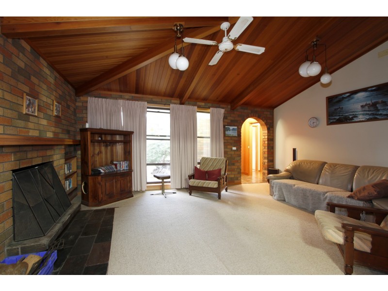 12 Thompson Street, Stratford VIC 3862