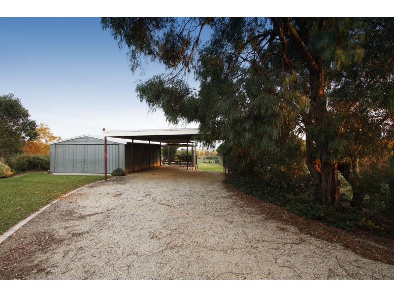 12 Thompson Street, Stratford VIC 3862