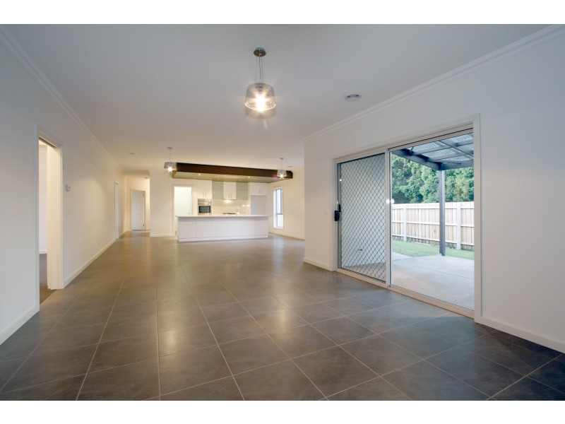 1 Glebe Drive, Sale VIC 3850
