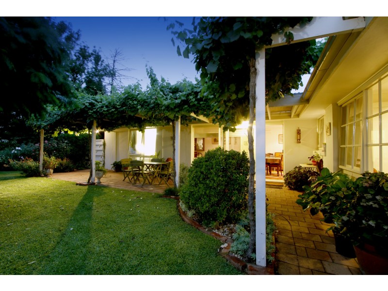 5 Allambie Road, Sale VIC 3850