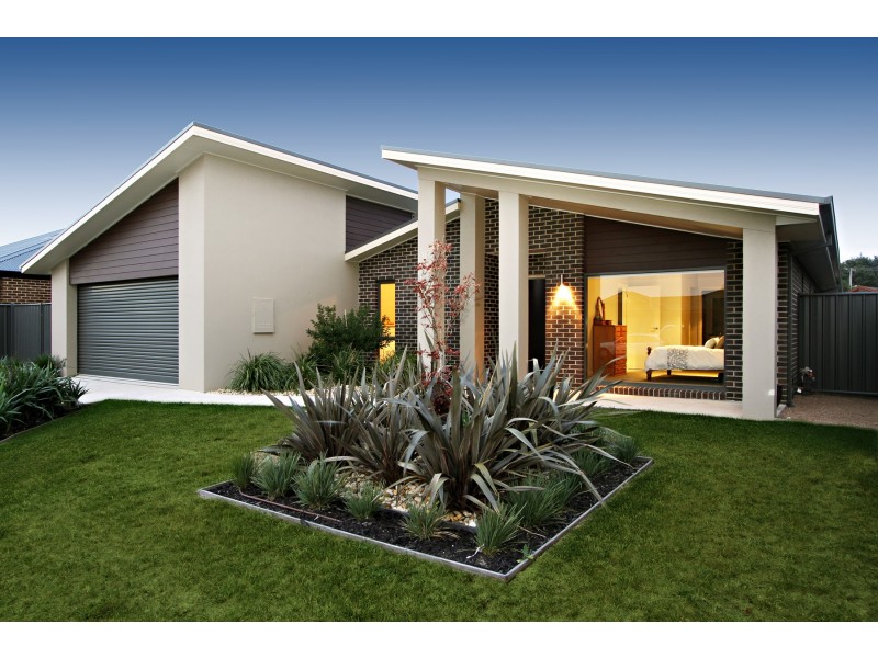 32 Dryden Place, Sale VIC 3850