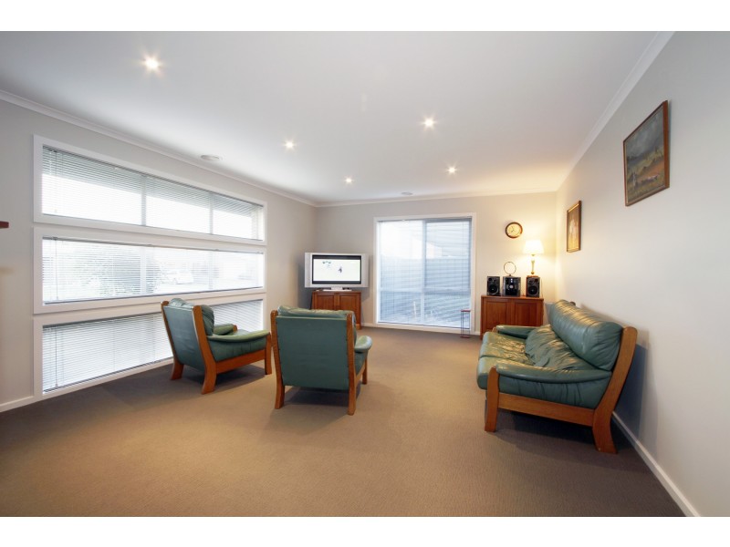 14 Dryden Place, Sale VIC 3850