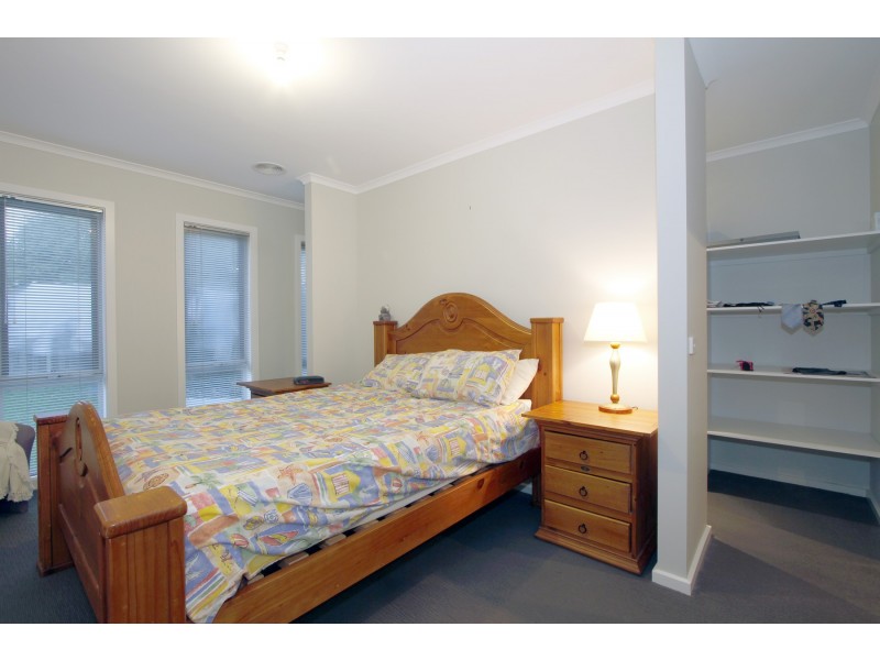 14 Dryden Place, Sale VIC 3850