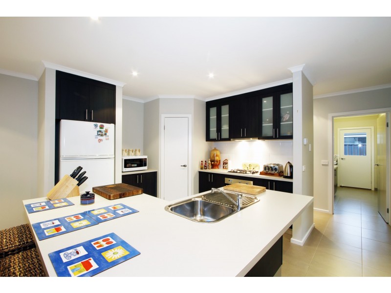 14 Dryden Place, Sale VIC 3850