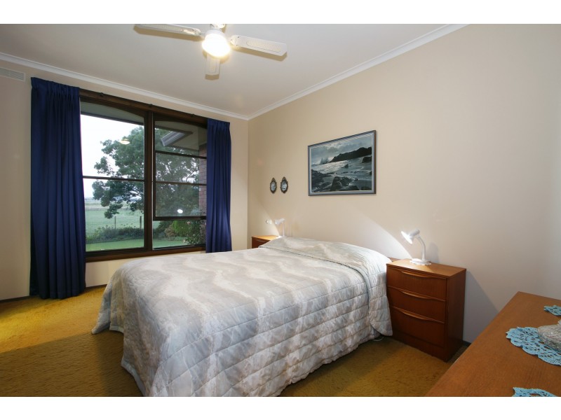 52 Blandfords Lane, Stratford VIC 3862