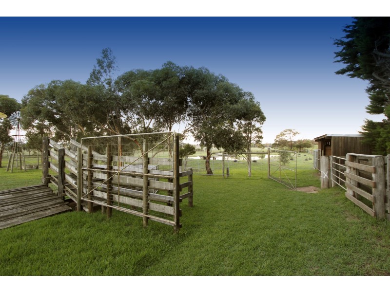 52 Blandfords Lane, Stratford VIC 3862