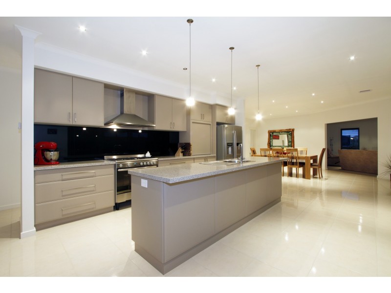 70 Sovereign Drive, Wurruk VIC 3850