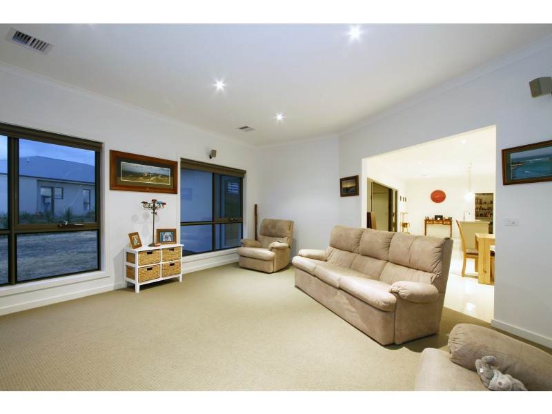 70 Sovereign Drive, Wurruk VIC 3850