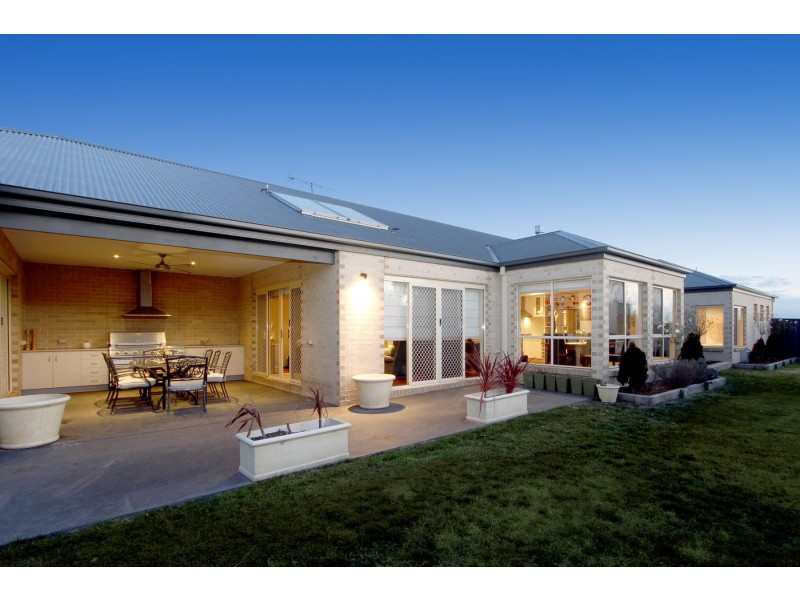 81 Cemetery Road, Sale VIC 3850