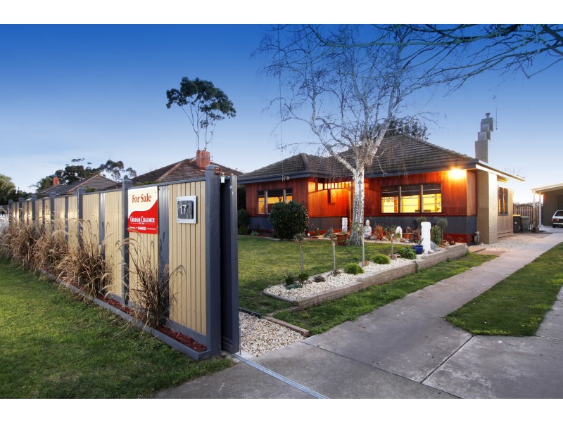 17 McGhee Street, Sale VIC 3850