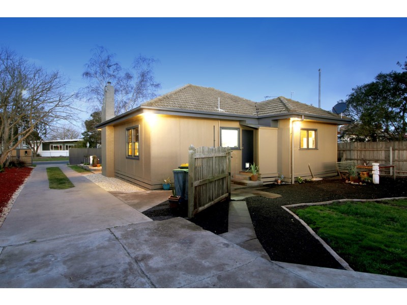 17 McGhee Street, Sale VIC 3850