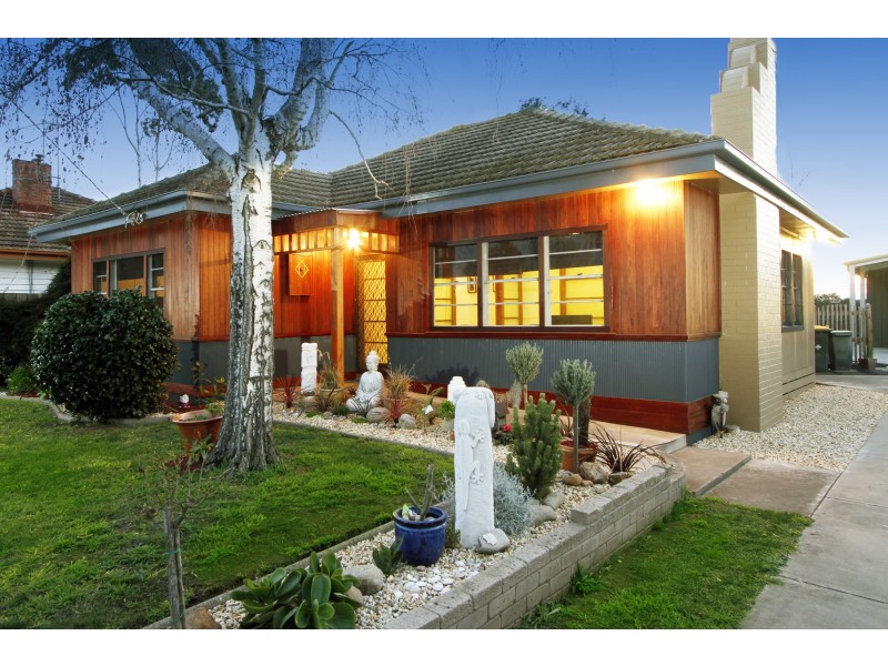 17 McGhee Street, Sale VIC 3850
