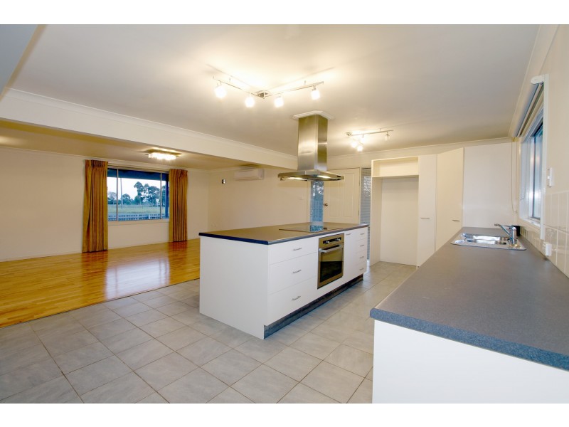 14 McFarlane Street, Stratford VIC 3862