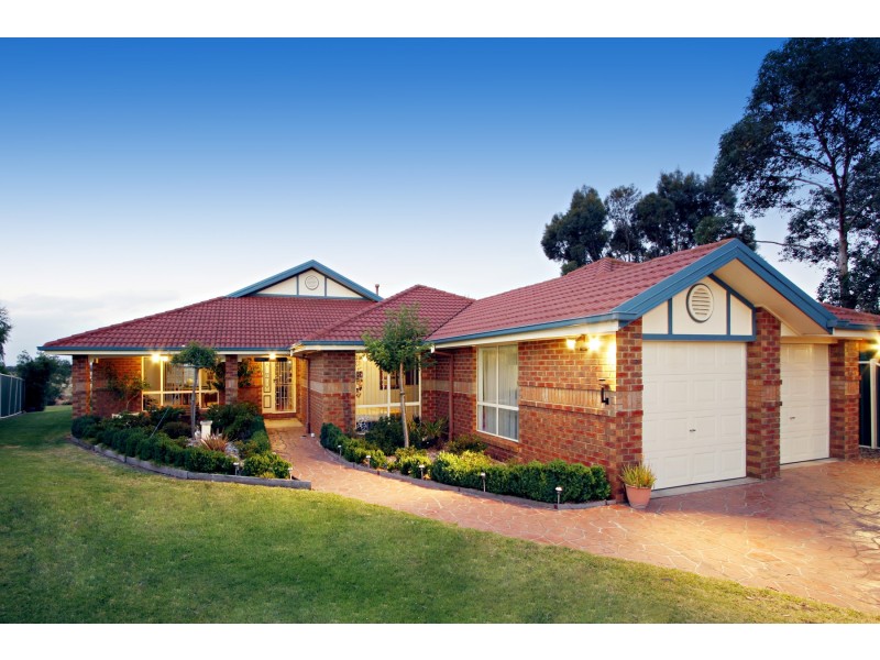 14 Finegan Court, Sale VIC 3850