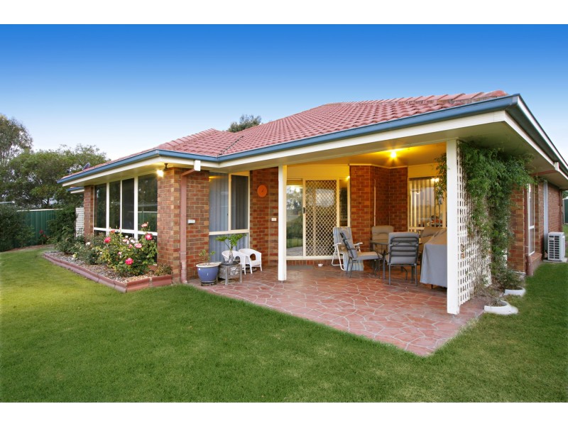 14 Finegan Court, Sale VIC 3850