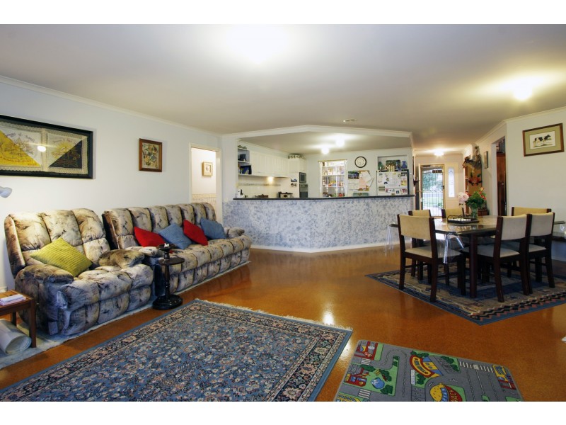 14 Finegan Court, Sale VIC 3850