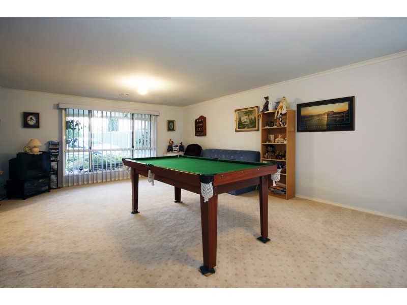 14 Finegan Court, Sale VIC 3850