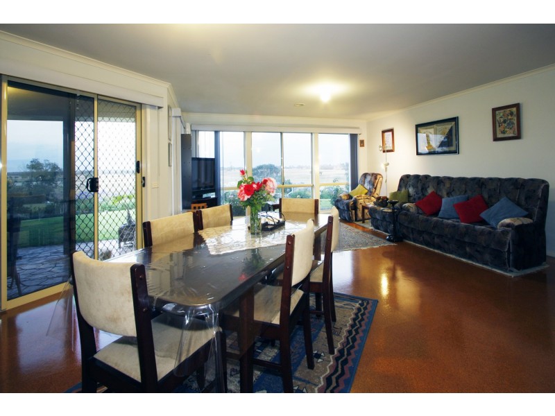 14 Finegan Court, Sale VIC 3850