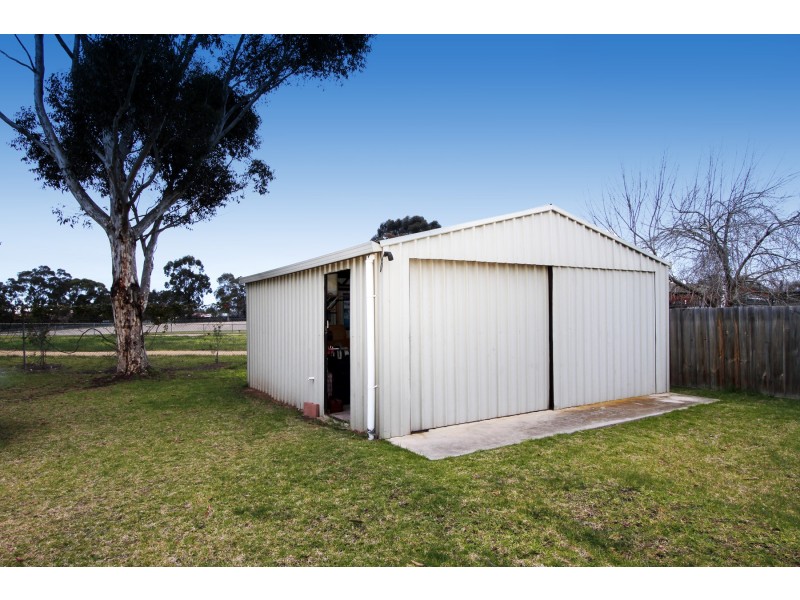 36 Coverdale Drive, Sale VIC 3850