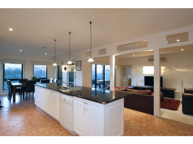 10 Lynton Place, Sale VIC 3850