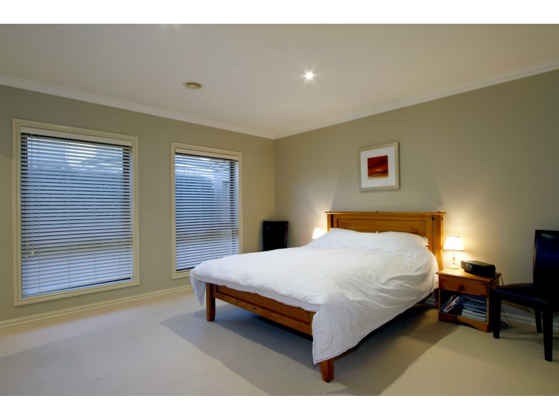 10 Lynton Place, Sale VIC 3850