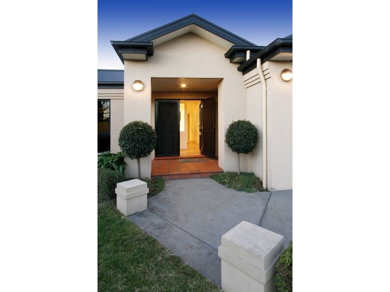 10 Lynton Place, Sale VIC 3850