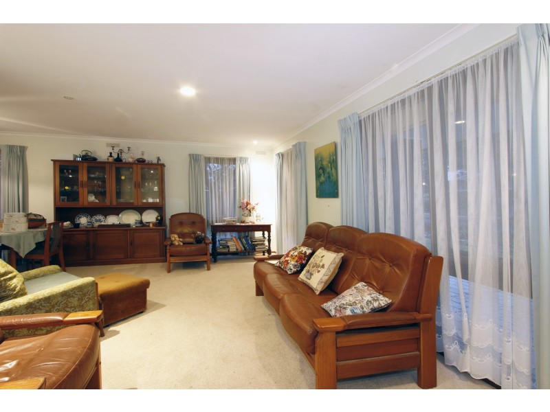 6 Antares Avenue, Sale VIC 3850