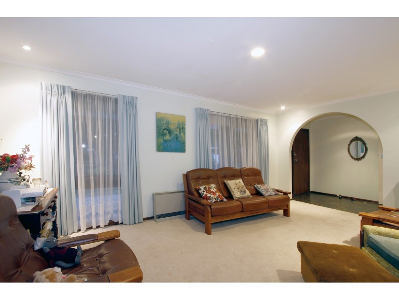 6 Antares Avenue, Sale VIC 3850