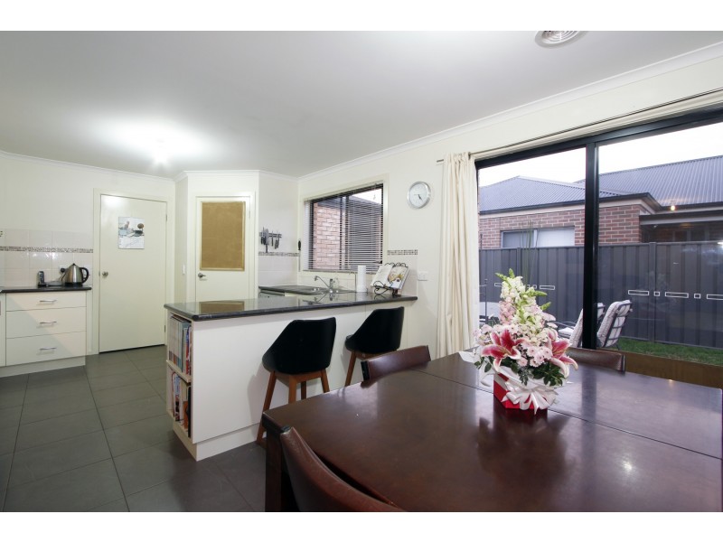 18 Dryden Place, Sale VIC 3850