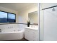 18 Dryden Place, Sale VIC 3850