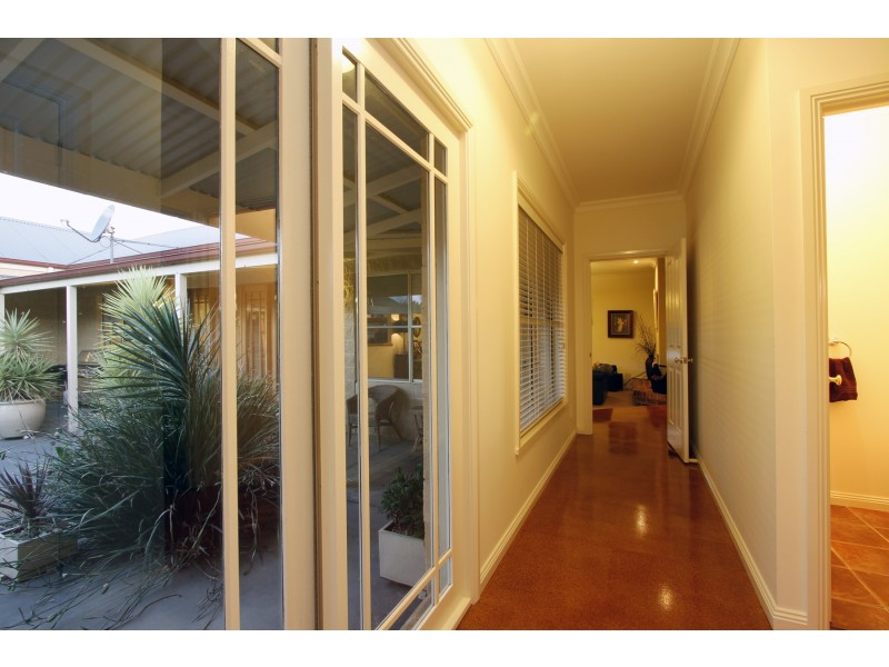 65 Cobains Road, Sale VIC 3850