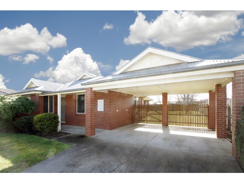 11 Kingfisher Place, Sale VIC 3850