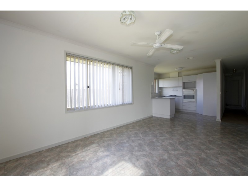 11 Kingfisher Place, Sale VIC 3850