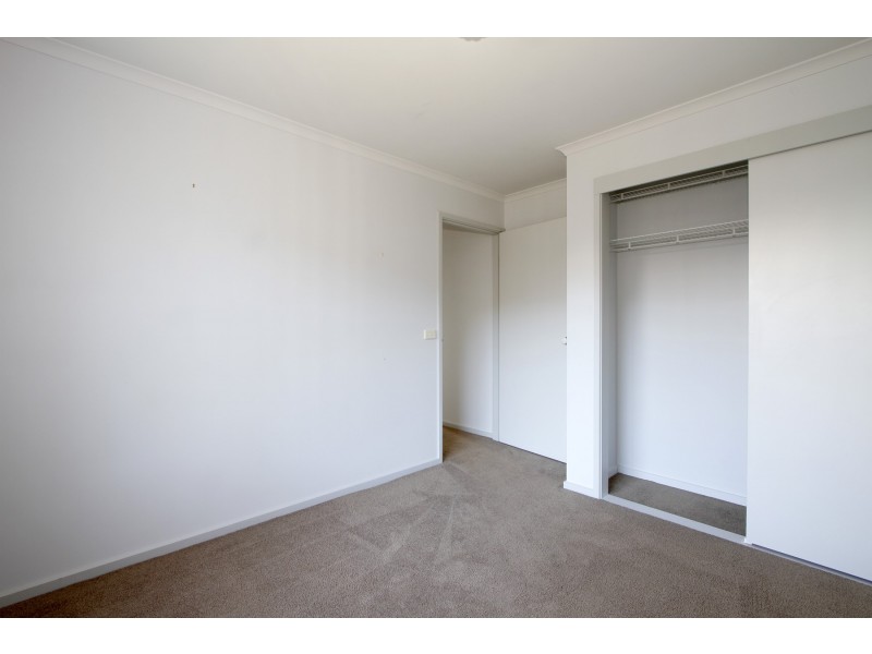 11 Kingfisher Place, Sale VIC 3850