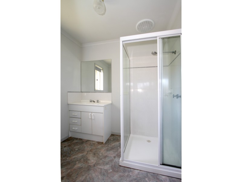 11 Kingfisher Place, Sale VIC 3850