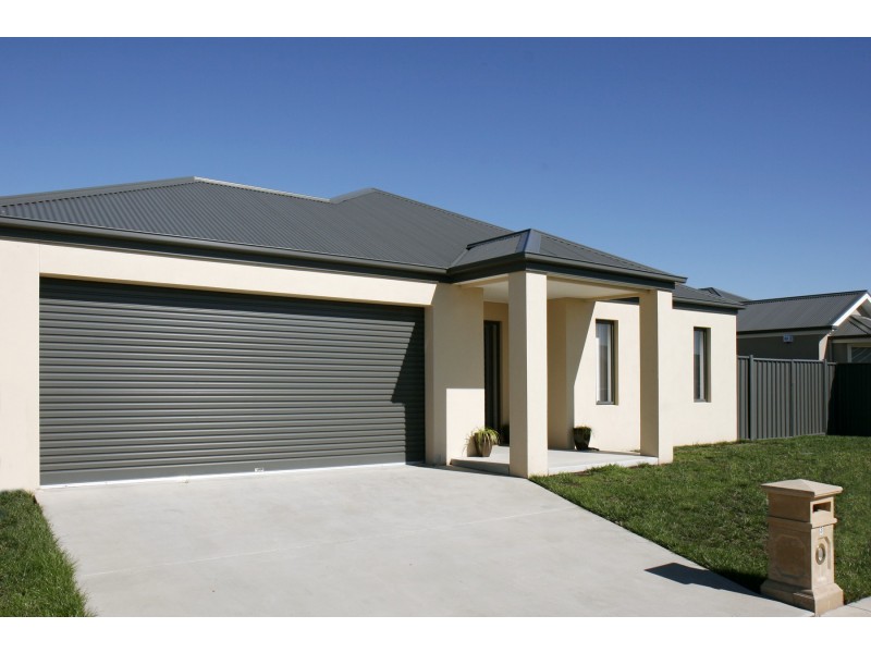 3 Krista Court, Sale VIC 3850