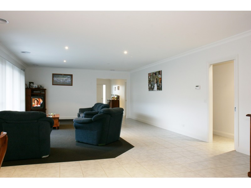 3 Krista Court, Sale VIC 3850