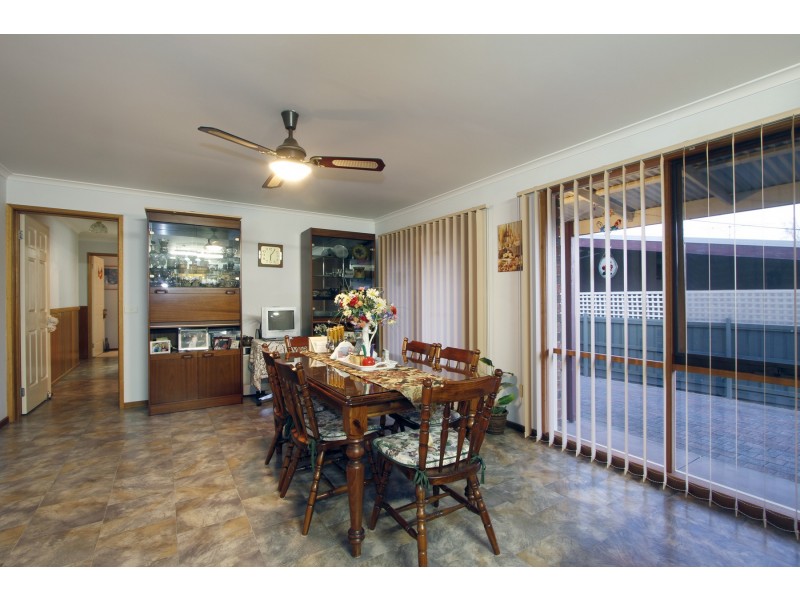 28 Wyndham Street, Stratford VIC 3862