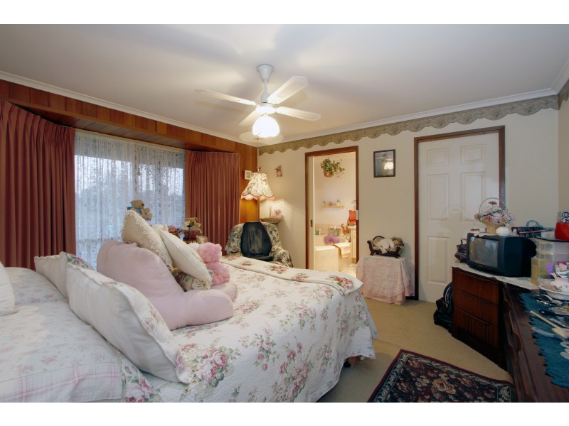 28 Wyndham Street, Stratford VIC 3862