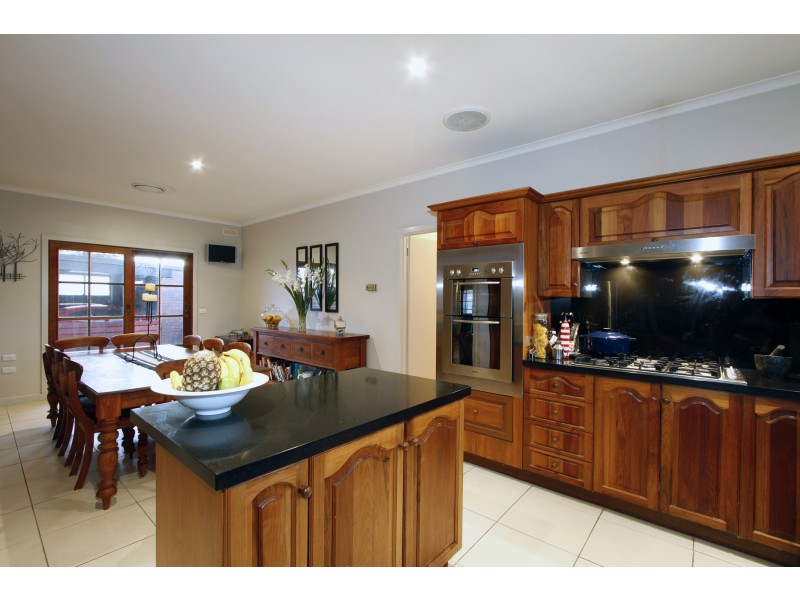 6 Kaye Court, Sale VIC 3850